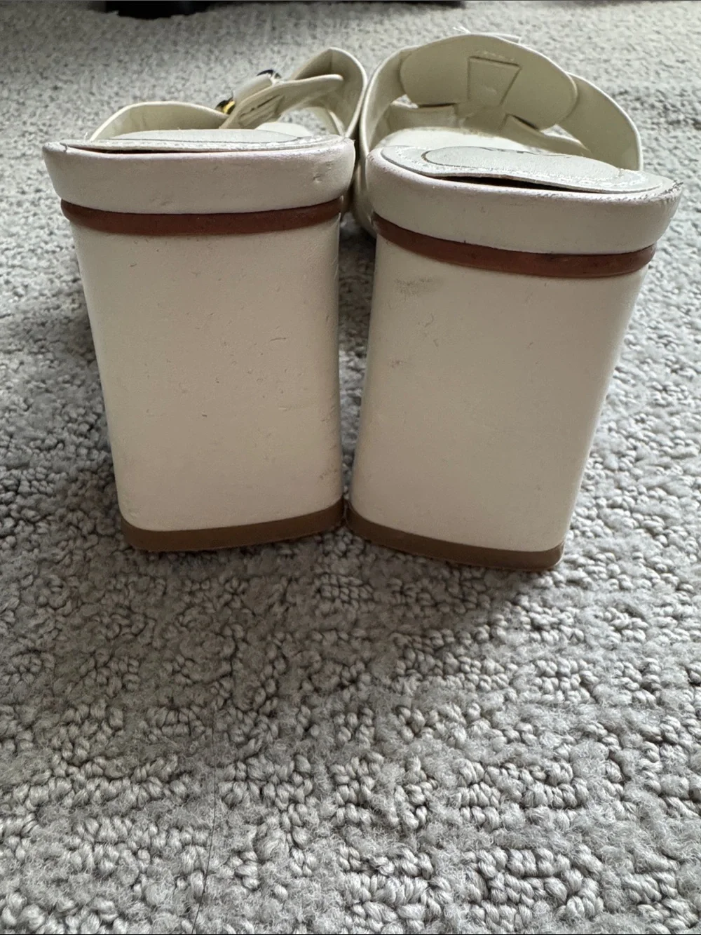Zara White Heeled Mules with Gold Chain Accent - Picture 4 of 5